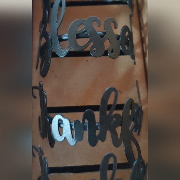 🆕 Blessed & Thankful Metal Napkin Rings. - Picture 4 of 9